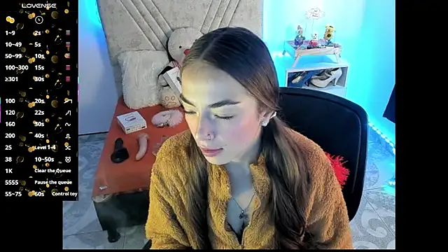 Mia Victoria22 online show from 07-05-26, 06:59
