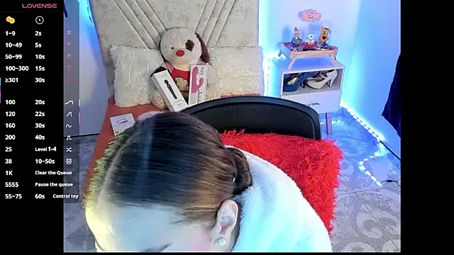 Mia Victoria22 online show from 07-17-26, 04:34