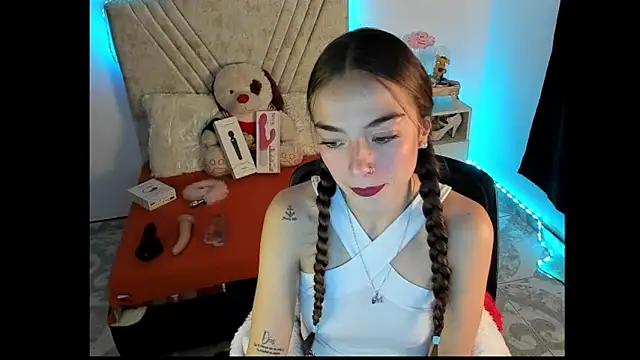 Mia Victoria22 online show from 07-24-26, 02:20
