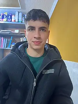 AdrianRinaldi online show from 05-28-26, 01:52