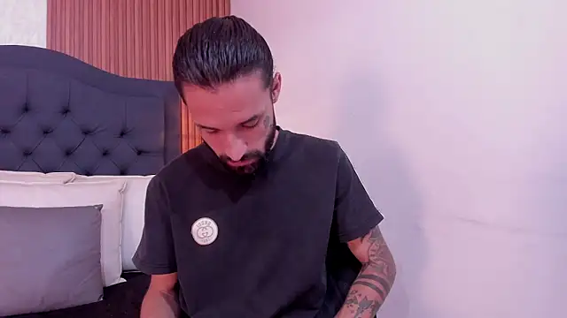 Hisoka 011 online show from 04-10-26, 07:51