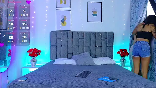 Soffia Konig  online show from 03-30-26, 12:17