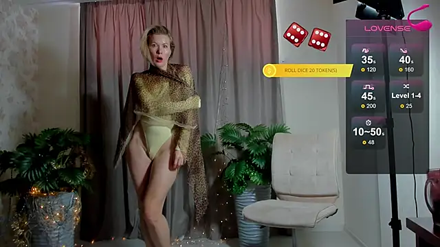 Julia Giulia online show from 02-12-26, 09:37