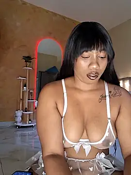 Naomi jhonson online show from 04-17-26, 07:50