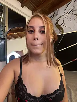 Snapshot of Harley_J_ chatting on 07-06-26, 11:51 Harley J online show from 07-06-26, 11:51