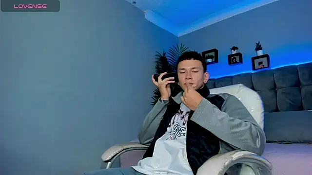 Thomas moon online show from 04-16-26, 02:29