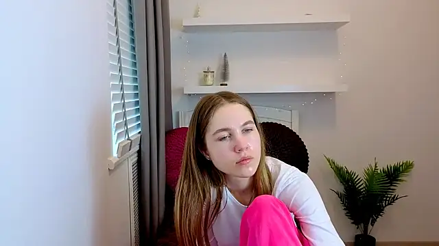 Snapshot of Spicy_Lexi chatting on 05-15-26, 06:31 Spicy Lexi online show from 05-15-26, 06:31