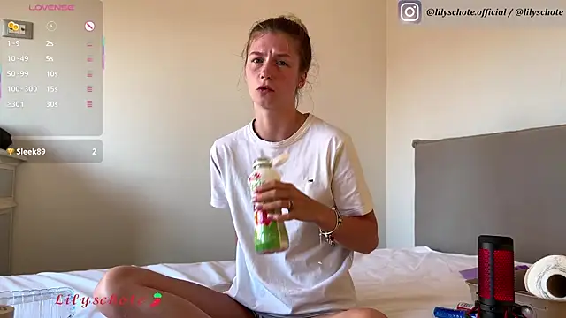 lilyofficial online show from 04-24-26, 04:53