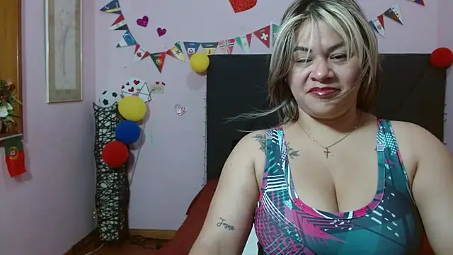 Snapshot of pamela_echeverria chatting on 07-01-26, 11:23 pamela echeverria online show from 07-01-26, 11:23