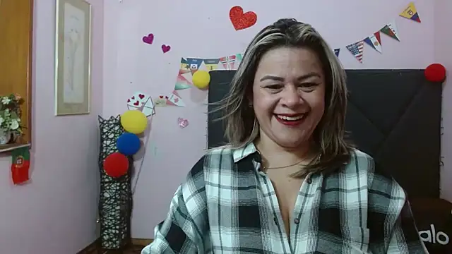 Snapshot of pamela_echeverria chatting on 07-08-26, 11:15 pamela echeverria online show from 07-08-26, 11:15