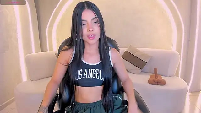 MiaLaurence online show from 02-24-26, 07:56