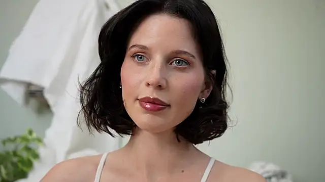 ellaa91 online show from 04-16-26, 10:27