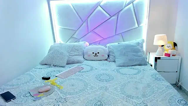 Sweeetcurvyx online show from 06-12-26, 11:35