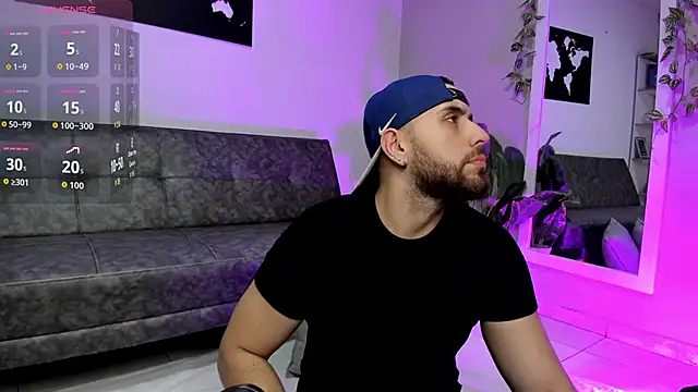 Snapshot of Maximo_Wolff chatting on 12-13-25, 08:04 Maximo Wolff online show from 12-13-25, 08:04