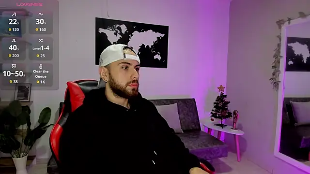 Snapshot of Maximo_Wolff chatting on 12-20-25, 01:02 Maximo Wolff online show from 12-20-25, 01:02