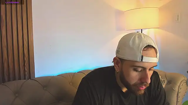 Snapshot of Maximo_Wolff chatting on 02-23-26, 07:55 Maximo Wolff online show from 02-23-26, 07:55