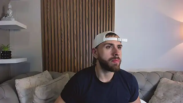 Snapshot of Maximo_Wolff chatting on 03-03-26, 08:15 Maximo Wolff online show from 03-03-26, 08:15