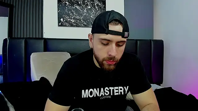 Snapshot of Maximo_Wolff chatting on 03-06-26, 06:26 Maximo Wolff online show from 03-06-26, 06:26