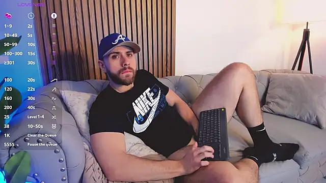 Snapshot of Maximo_Wolff chatting on 03-13-26, 08:04 Maximo Wolff online show from 03-13-26, 08:04