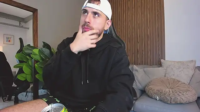 Snapshot of Maximo_Wolff chatting on 03-20-26, 12:04 Maximo Wolff online show from 03-20-26, 12:04