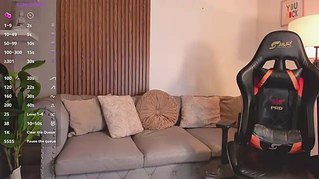 Snapshot of Maximo_Wolff chatting on 03-21-26, 08:19 Maximo Wolff online show from 03-21-26, 08:19