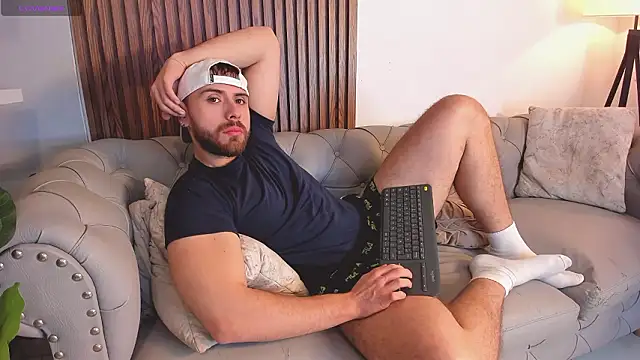 Snapshot of Maximo_Wolff chatting on 03-23-26, 12:36 Maximo Wolff online show from 03-23-26, 12:36