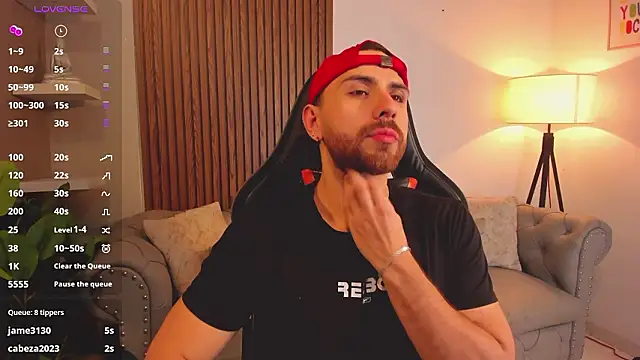 Snapshot of Maximo_Wolff chatting on 03-27-26, 08:26 Maximo Wolff online show from 03-27-26, 08:26