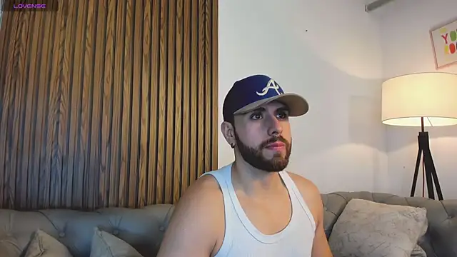 Snapshot of Maximo_Wolff chatting on 04-14-26, 07:53 Maximo Wolff online show from 04-14-26, 07:53