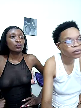 Miss-Hennessy online show from 03-30-26, 11:06