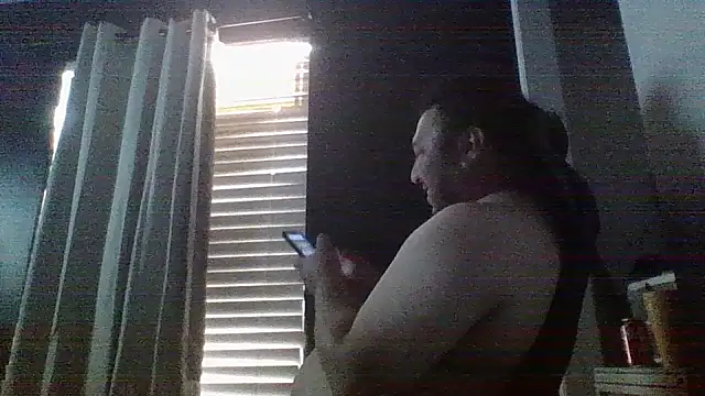 Snapshot of raredick chatting on 05-17-26, 01:36 raredick online show from 05-17-26, 01:36