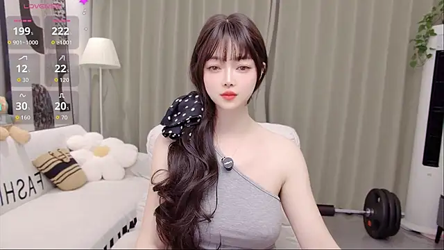 uikyy1 online show from 04-03-26, 01:42