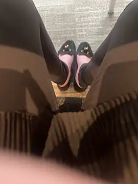 HiddenHoneyLDN online show from 10-20-25, 11:32