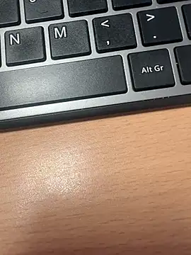 HiddenHoneyLDN online show from 11-26-25, 10:16