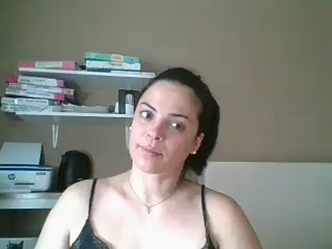 ITALIANASISIXX online show from 05-27-26, 06:32