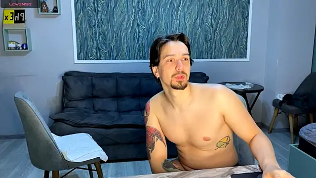 VelvetMiley online show from 05-18-26, 04:57