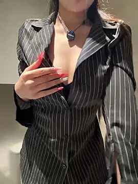 jiajia L online show from 03-23-26, 09:24