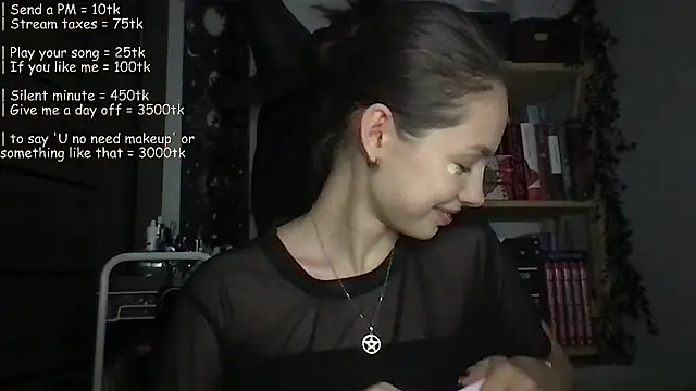Snapshot of Yuna5343 chatting on 06-19-26, 07:28 Yuna5343 online show from 06-19-26, 07:28