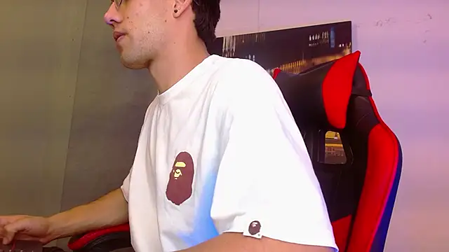 alexgiraldo   online show from 05-10-26, 02:39