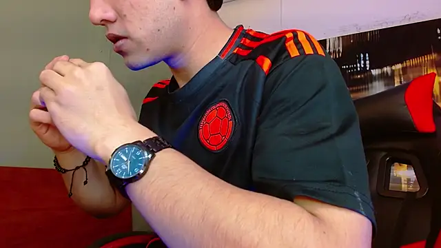 alexgiraldo   online show from 06-18-26, 01:48