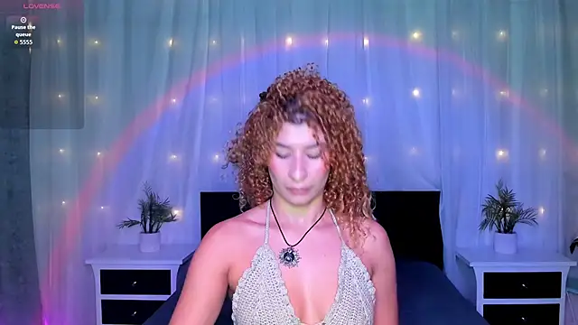 Evolet Bee online show from 03-04-26, 01:17