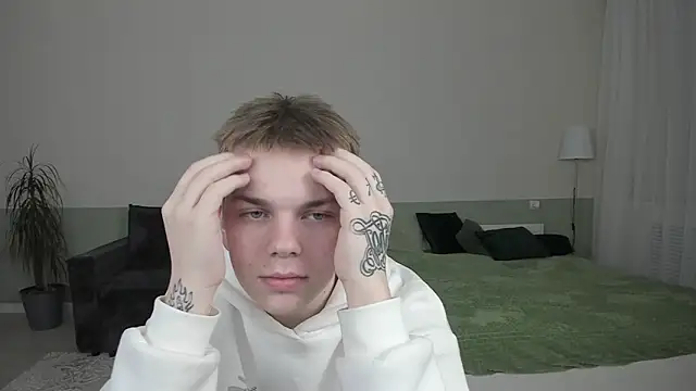 Mallfoyy online show from 05-12-26, 10:18