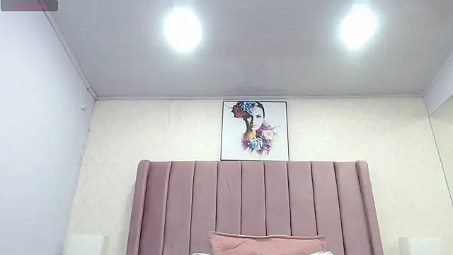 Snapshot of AriannaAdames chatting on 03-19-26, 01:15 AriannaAdames online show from 03-19-26, 01:15