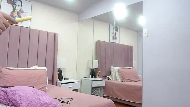 Snapshot of AriannaAdames chatting on 04-06-26, 12:50 AriannaAdames online show from 04-06-26, 12:50