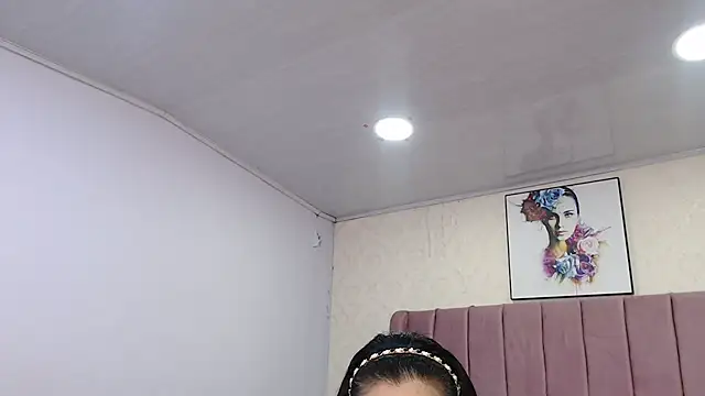 Snapshot of AriannaAdames chatting on 04-16-26, 12:39 AriannaAdames online show from 04-16-26, 12:39