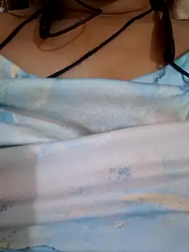 Queen Nora online show from 05-24-26, 11:48