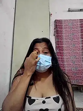 Snapshot of mature_mimi chatting on 03-15-26, 12:44 mature mimi online show from 03-15-26, 12:44