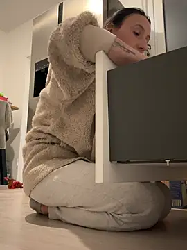 Emilia Mausi online show from 03-28-26, 06:51