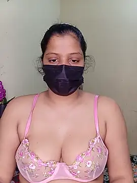 Rose-luckey online show from 06-10-26, 03:33