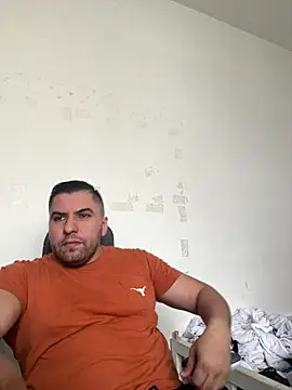 Snapshot of raulgzz4 chatting on 04-04-26, 07:22 raulgzz4 online show from 04-04-26, 07:22