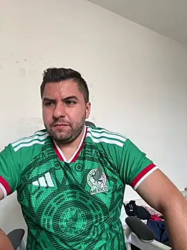 raulgzz4 online show from 06-25-26, 04:55